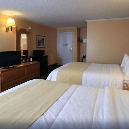 ליווינגסטון Yellowstonepark Inn&Suites מראה חיצוני תמונה