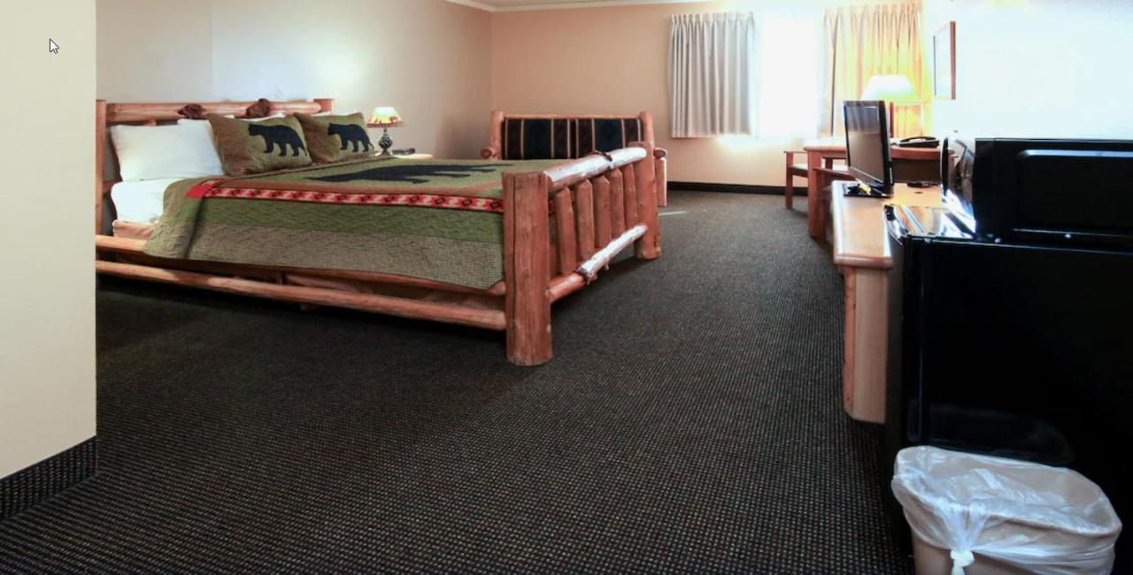 ליווינגסטון Yellowstonepark Inn&Suites מראה חיצוני תמונה