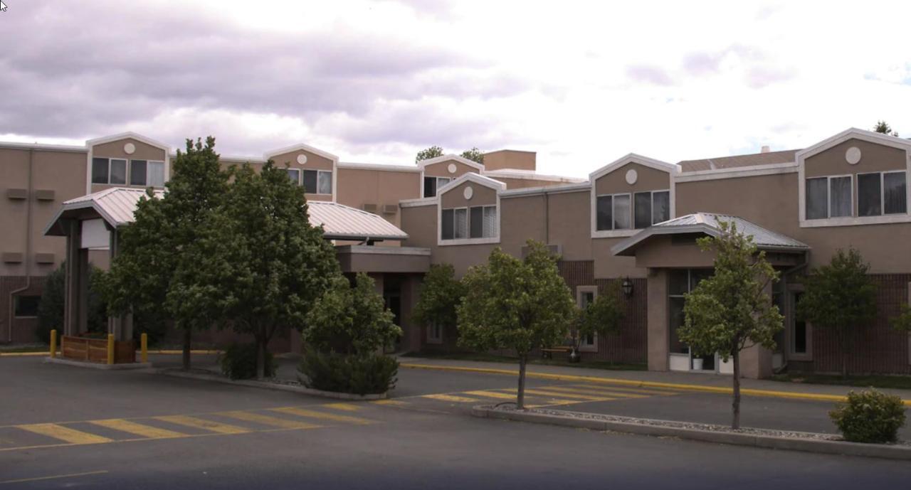 ליווינגסטון Yellowstonepark Inn&Suites מראה חיצוני תמונה